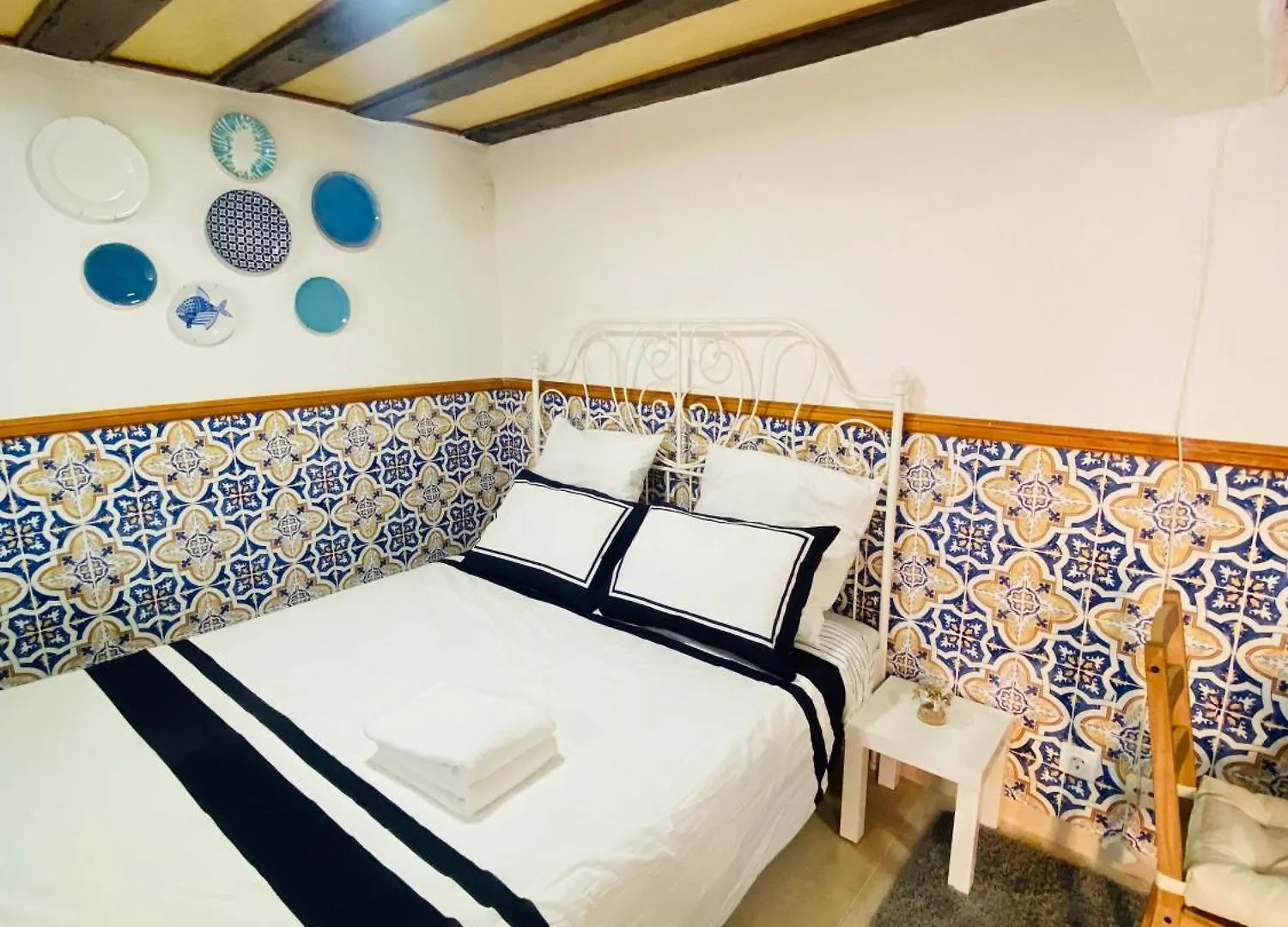 Alfama Charm Apartments - Authentic Lisbon Experience