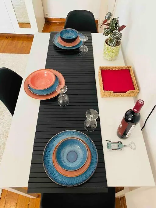 Alfama Charm Apartments - Authentic Lisbon Experience
