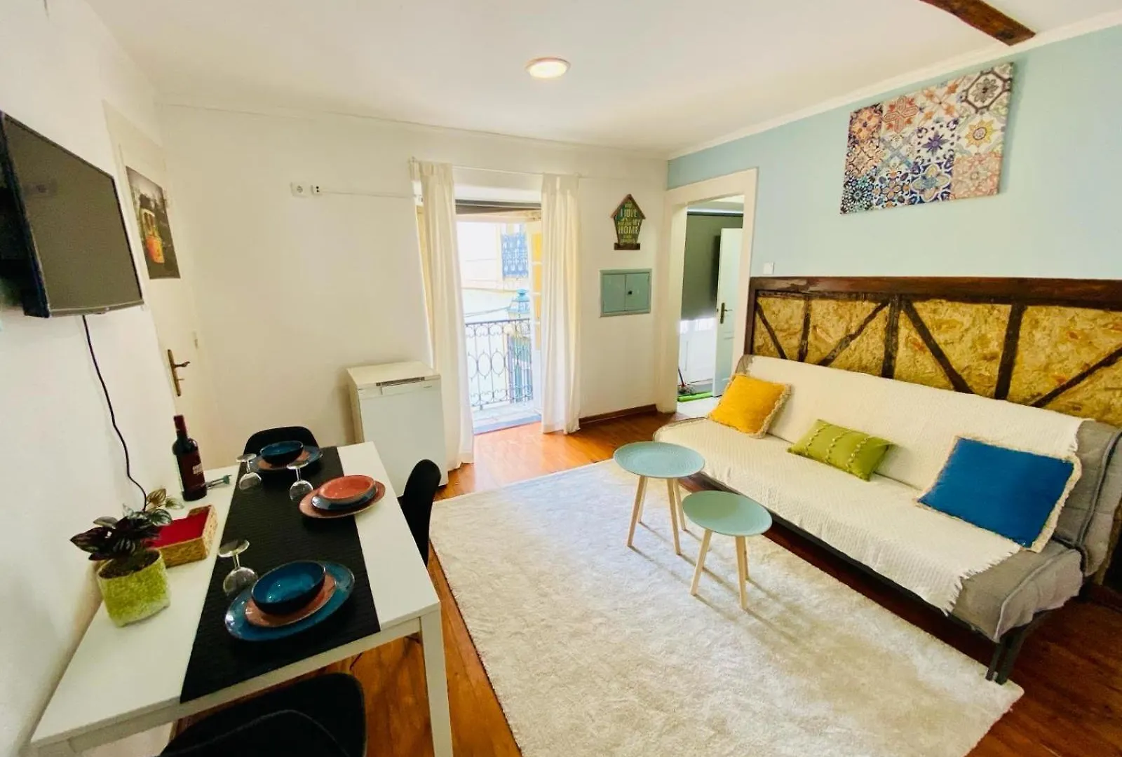 Alfama Charm Apartments - Authentic Lisbon Experience