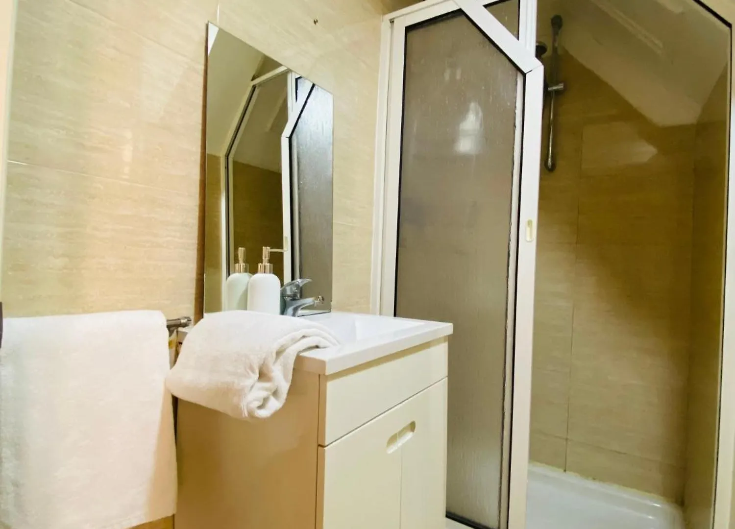 Alfama Charm Apartments - Authentic Lisbon Experience Португалия