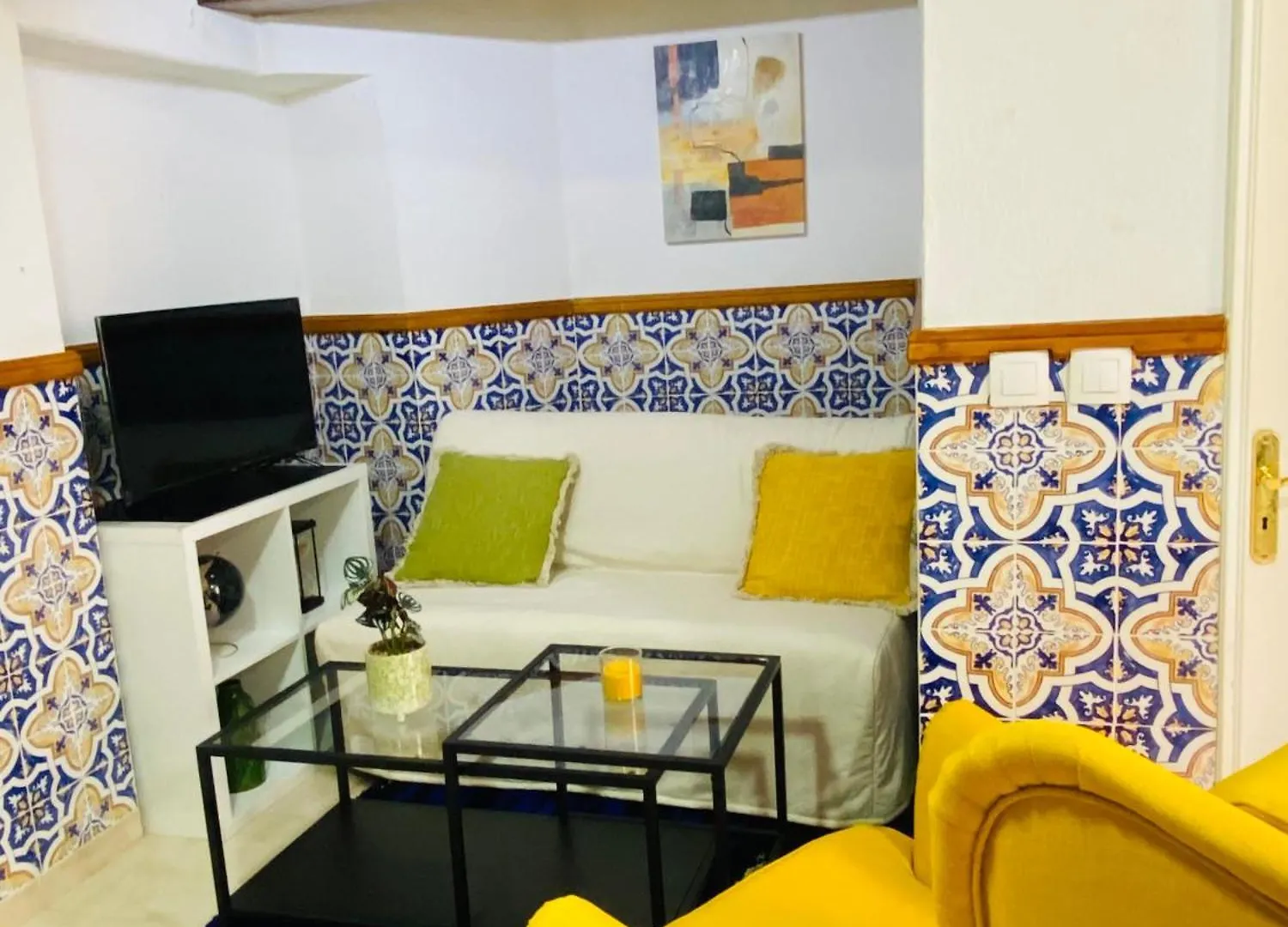 Alfama Charm Apartments - Authentic Lisbon Experience