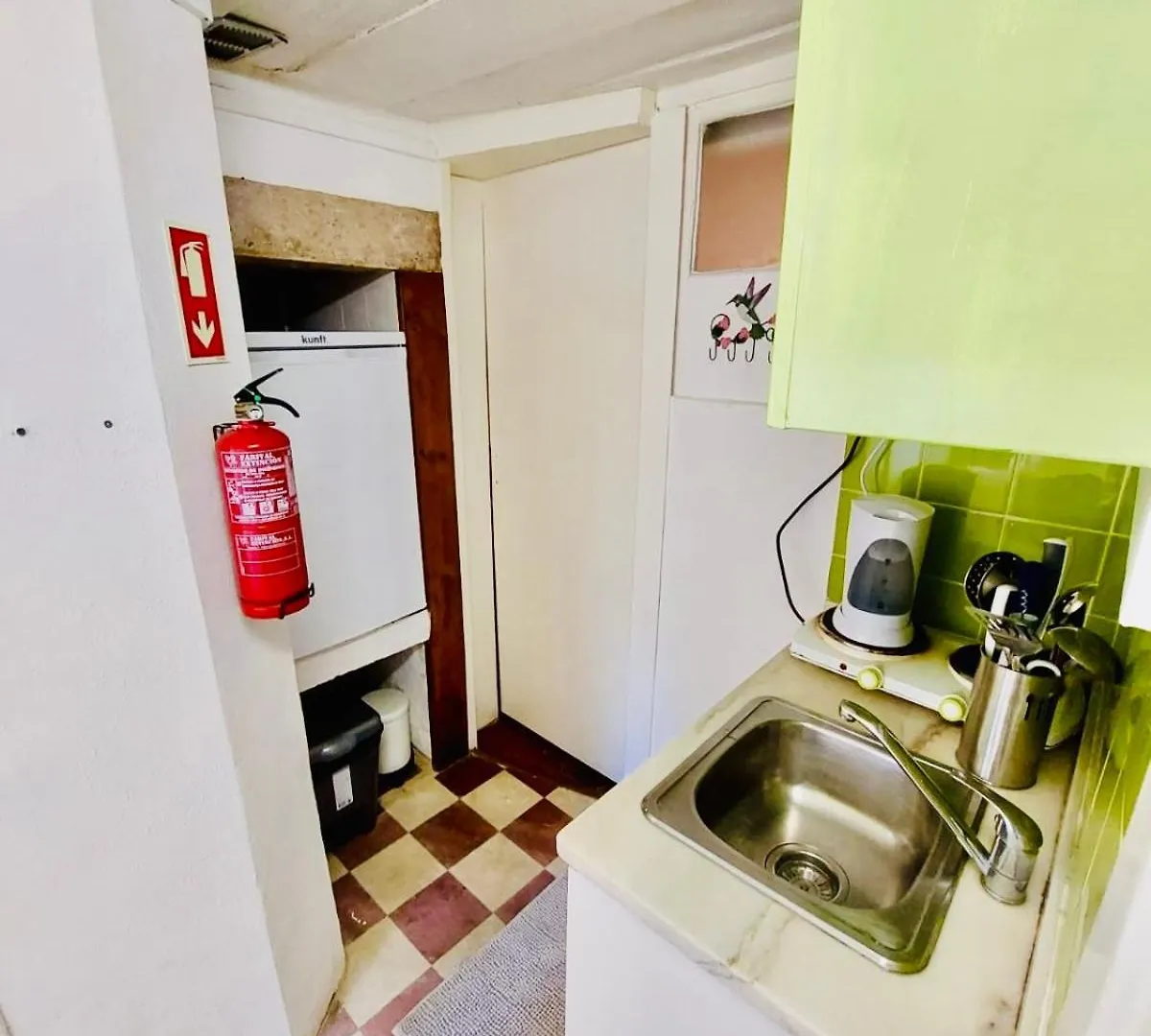 Alfama Charm Apartments - Authentic Lisbon Experience 0*,
