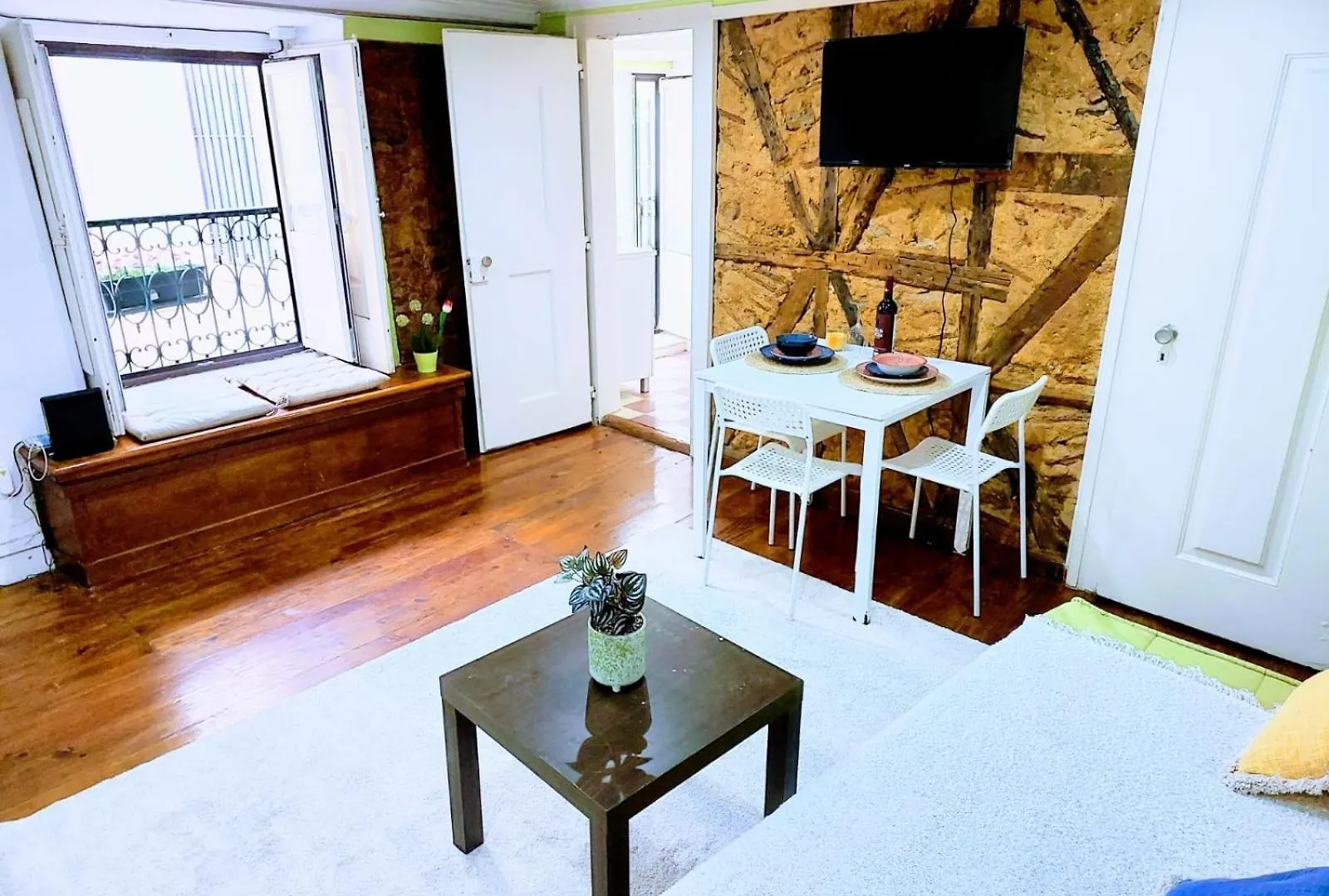 Alfama Charm Apartments - Authentic Lisbon Experience Португалия