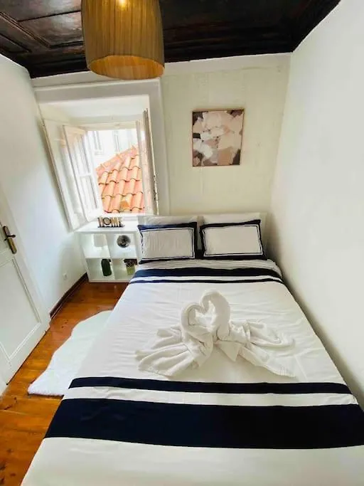 Alfama Charm Apartments - Authentic Lisbon Experience Португалия